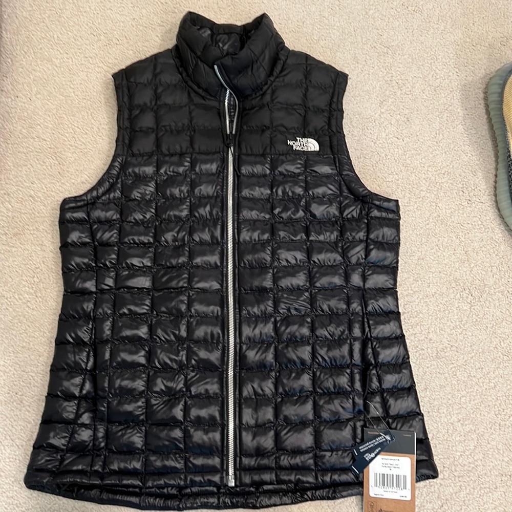 North Face Women’s Eco Thermoball vest